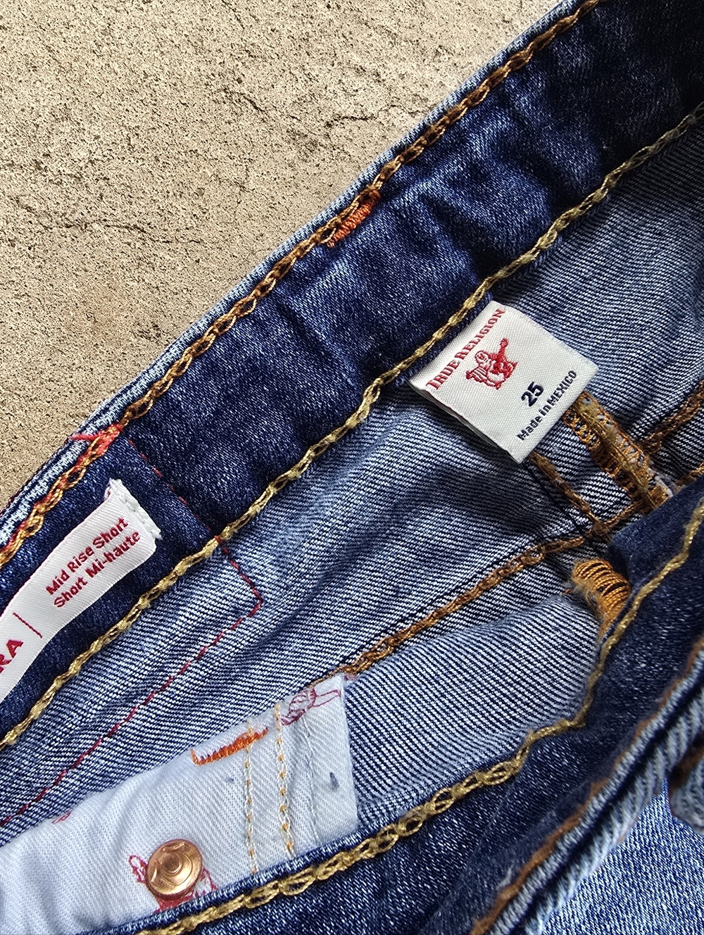 y2k true religion Keira cut off shorts - Picture 2 of 4